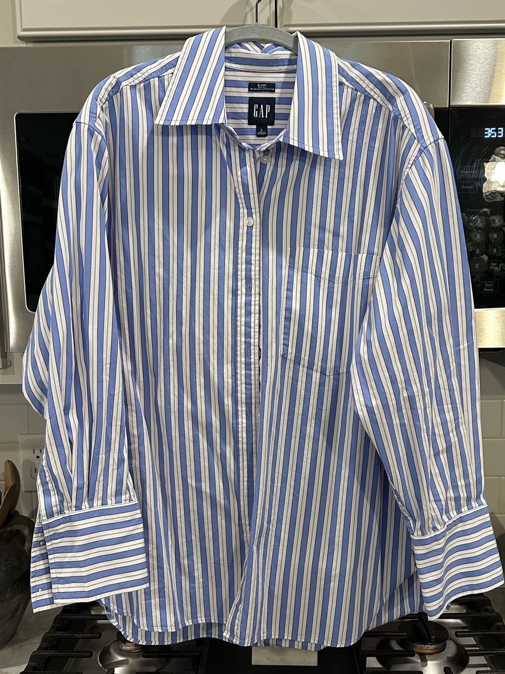 NWOT Gap organic poplin Big Shirt